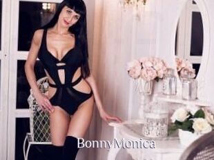 Bonny_Monica