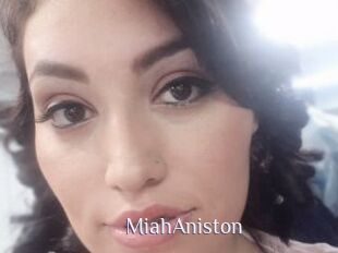 MiahAniston